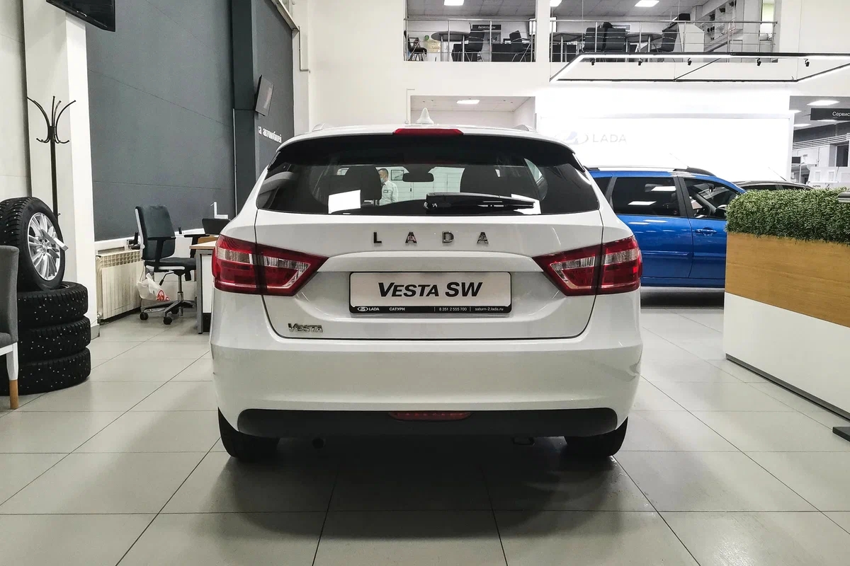 Lada Vesta SW_03