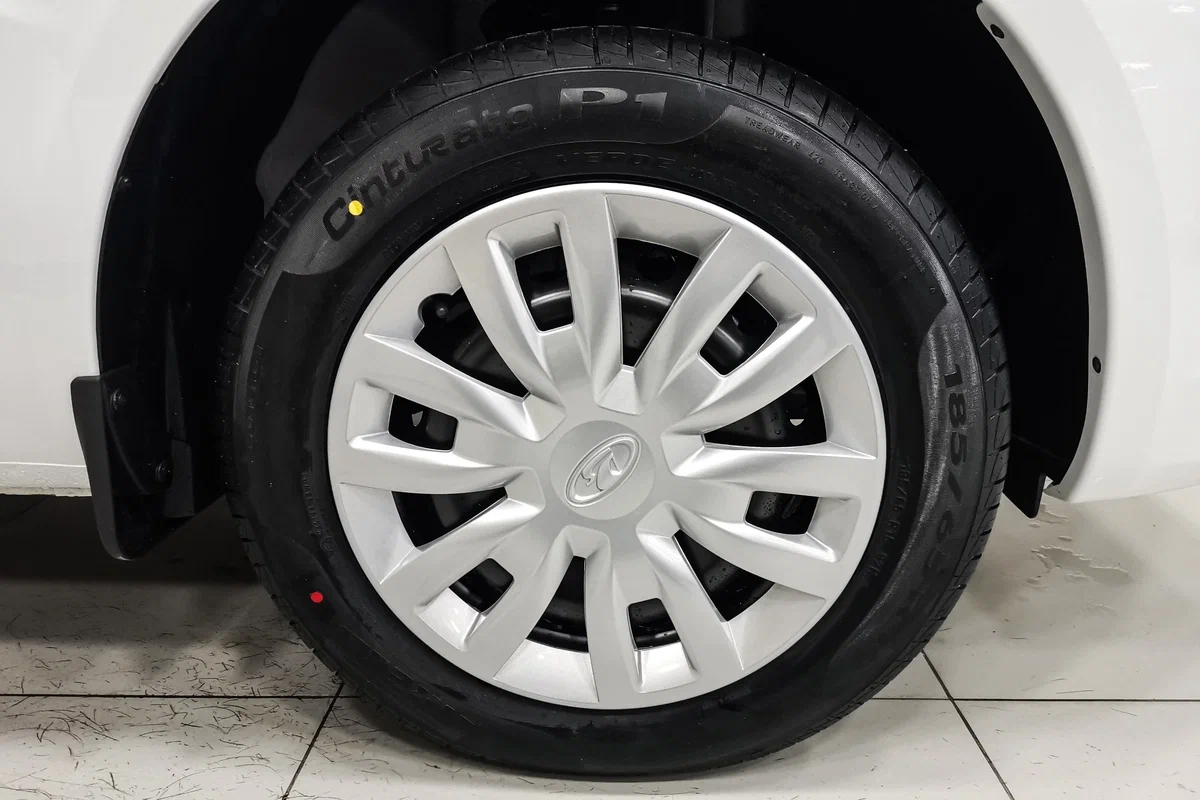 Lada Vesta SW_04